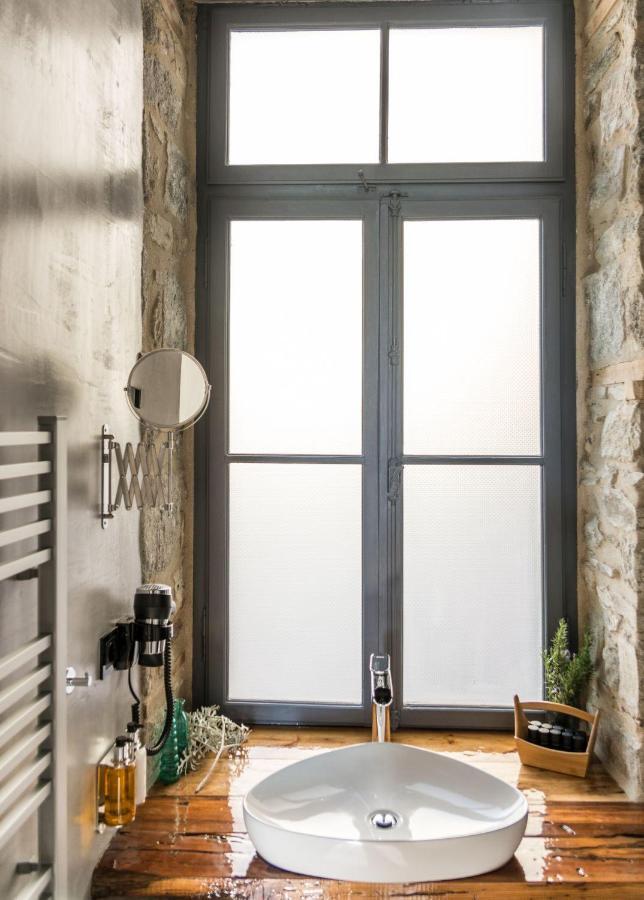 Pomegranate Suites Kavala Bagian luar foto