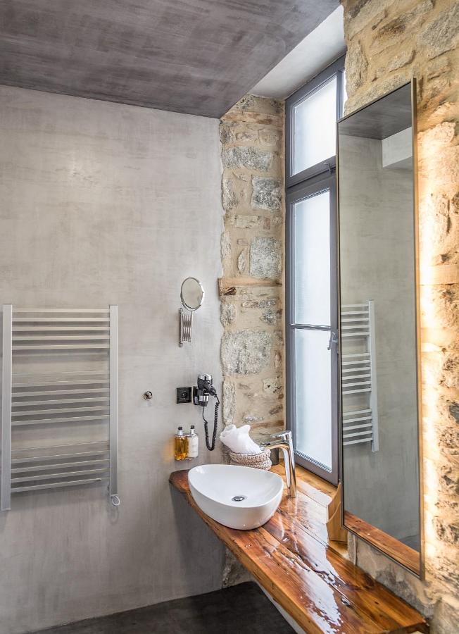 Pomegranate Suites Kavala Bagian luar foto