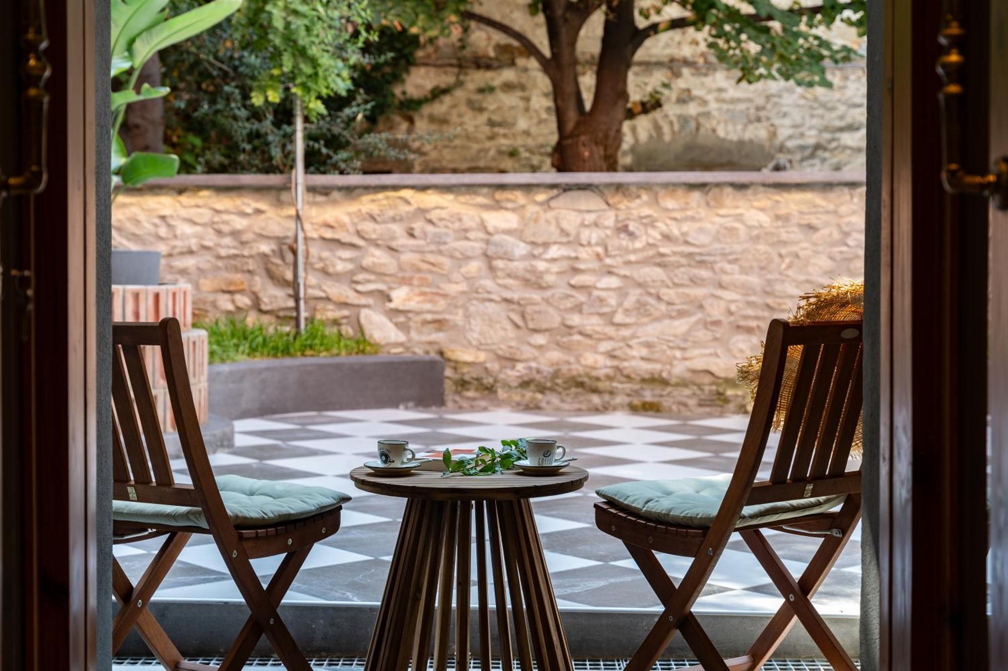 Pomegranate Suites Kavala Bagian luar foto